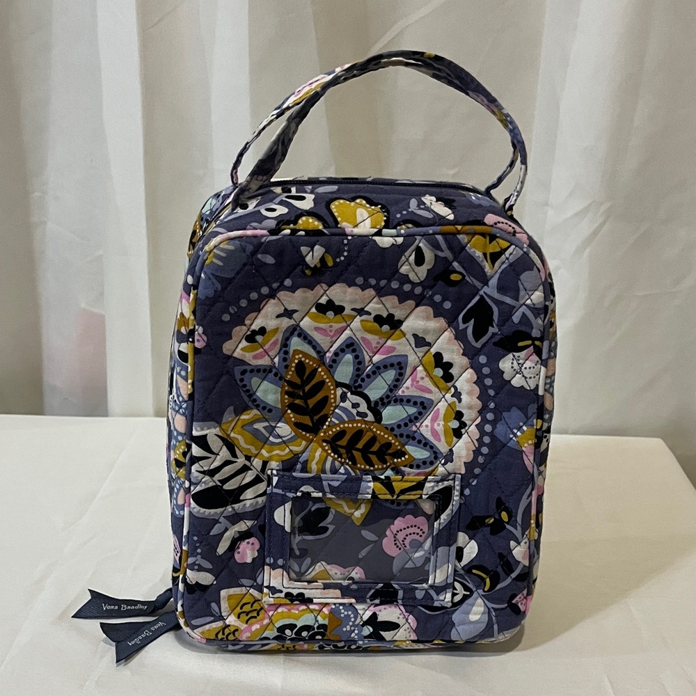 Vera Bradley Multicolor Floral Kids Bunch Lunch Bag
Back to School lunch bag